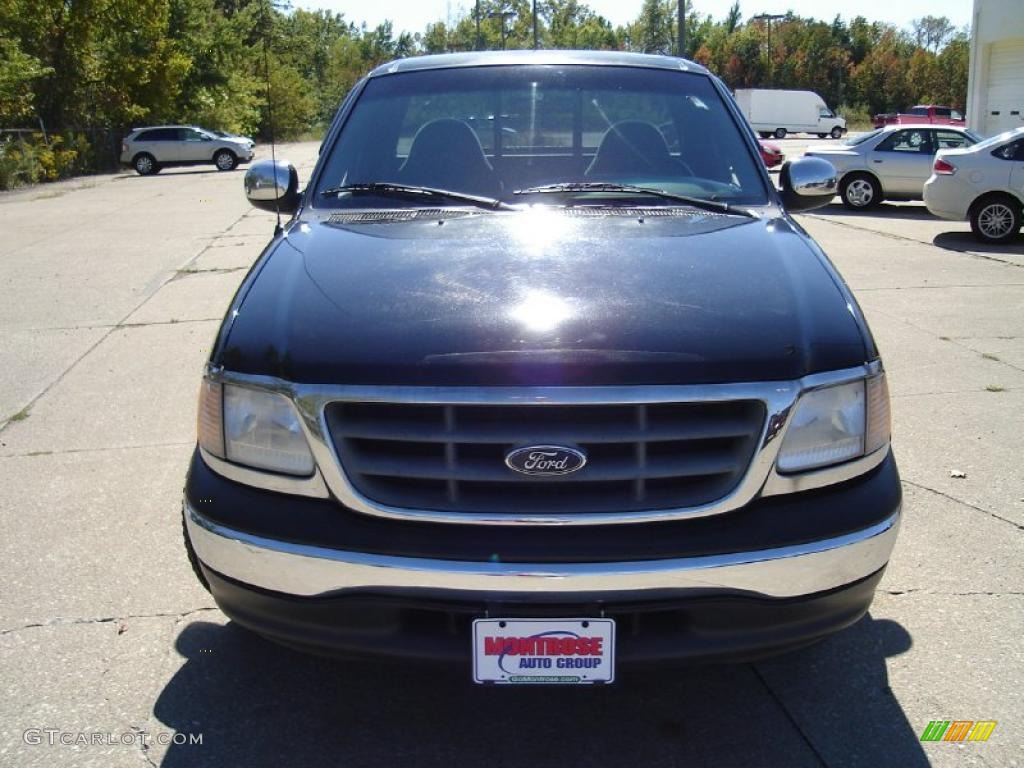 2000 F150 XLT Regular Cab - Black / Medium Graphite photo #8