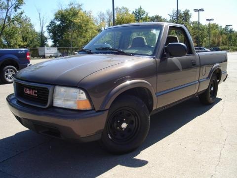 2000 GMC Sonoma SL Regular Cab Data, Info and Specs