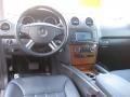 Black - ML 350 4Matic Photo No. 25