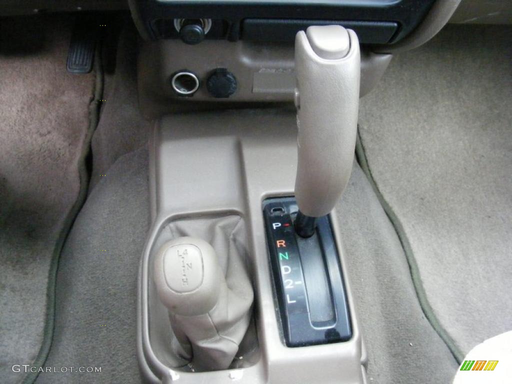 2004 Tacoma V6 TRD Double Cab 4x4 - Impulse Red Pearl / Oak photo #22