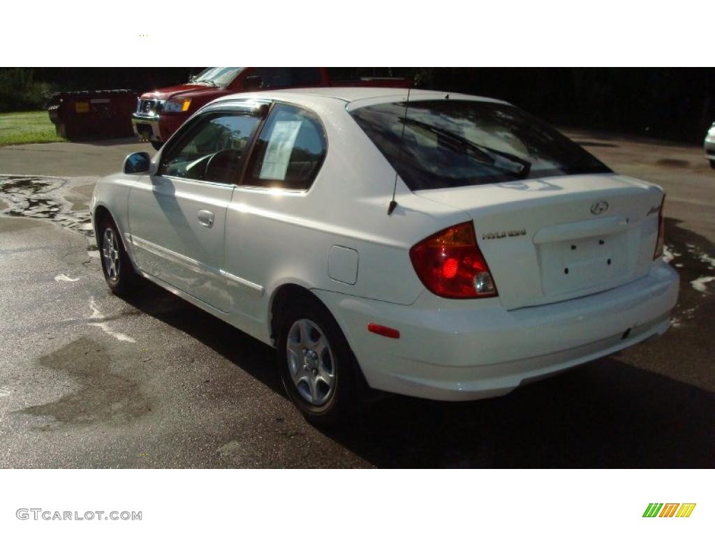 2005 Accent GLS Coupe - Noble White / Beige photo #5