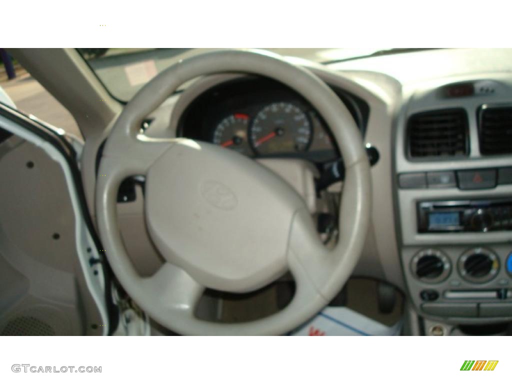 2005 Accent GLS Coupe - Noble White / Beige photo #20