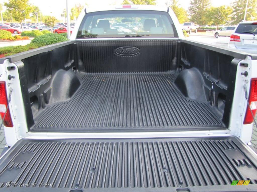2006 F150 XL SuperCab - Oxford White / Medium/Dark Flint photo #14