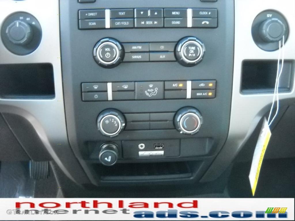 2010 F150 XLT SuperCrew 4x4 - Sterling Grey Metallic / Medium Stone photo #18