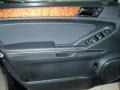 Obsidian Black Metallic - GL 450 Photo No. 13