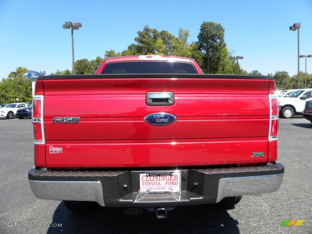 2010 F150 XLT SuperCrew 4x4 - Red Candy Metallic / Medium Stone photo #4