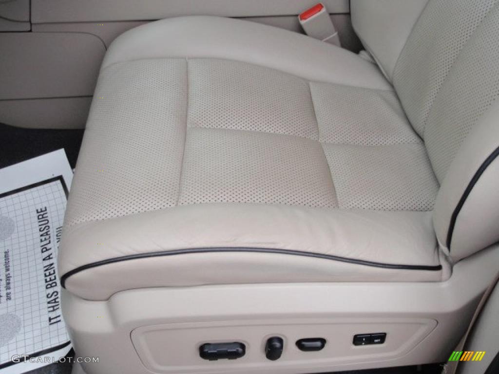 2008 Navigator L Elite 4x4 - Vapor Silver Metallic / Stone/Black Piping photo #23