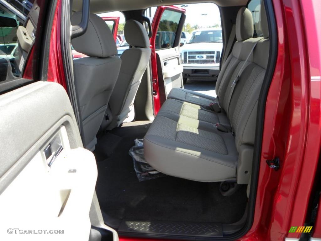 2010 F150 XLT SuperCrew 4x4 - Red Candy Metallic / Medium Stone photo #10