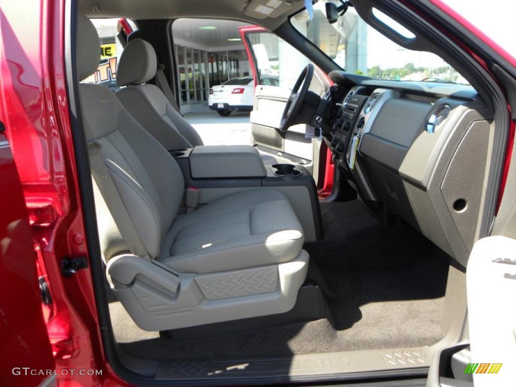2010 F150 XLT SuperCrew 4x4 - Red Candy Metallic / Medium Stone photo #12