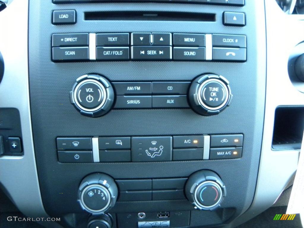 2010 F150 XLT SuperCrew 4x4 - Red Candy Metallic / Medium Stone photo #21