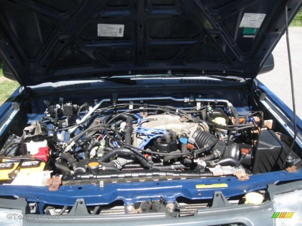 2001 Xterra SE V6 4x4 - Just Blue Metallic / Dusk Gray photo #24