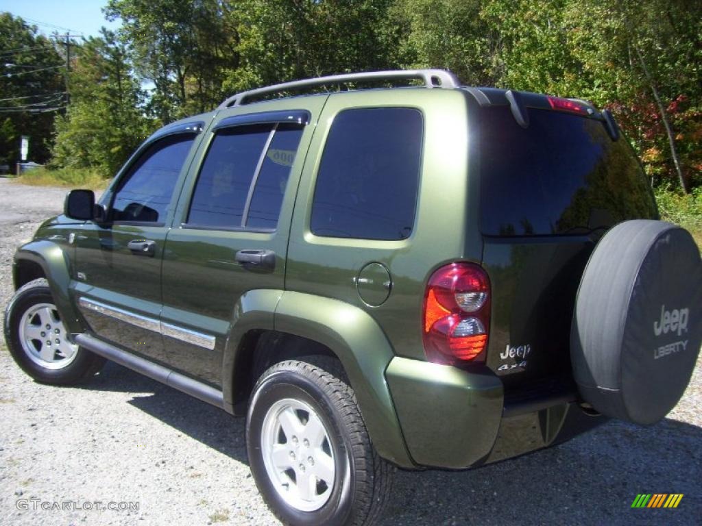2006 Liberty Sport 4x4 - Jeep Green Metallic / Medium Slate Gray photo #4