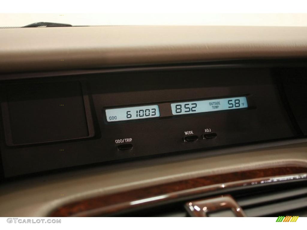 2004 Avalon XL - Diamond White Pearl / Taupe photo #16