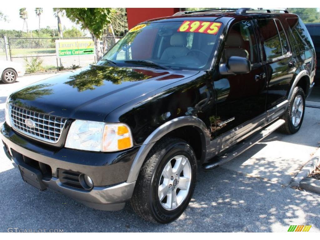 2004 Explorer XLT - Black / Graphite photo #2