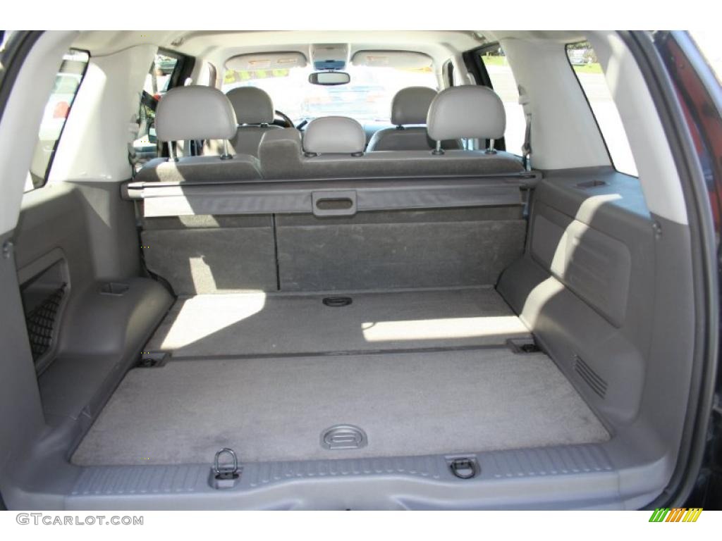 2004 Explorer XLT - Black / Graphite photo #30