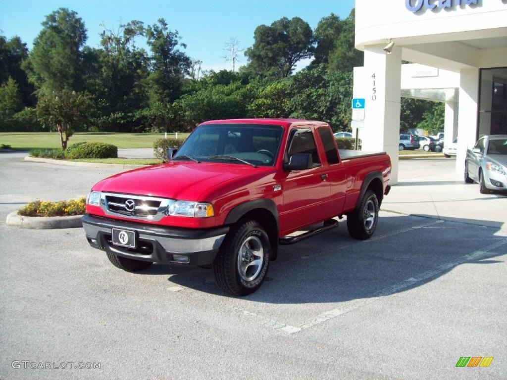 2007 B-Series Truck B4000 Extended Cab 4x4 - Volcanic Red / Graphite photo #3