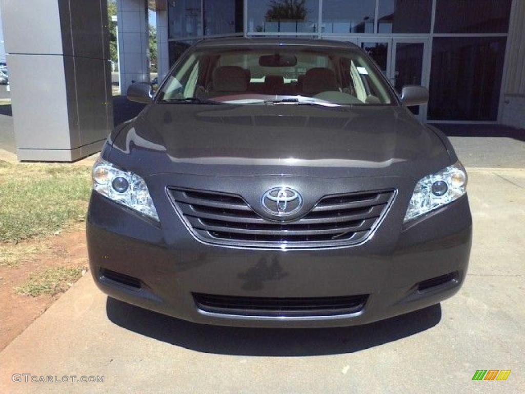 2008 Camry LE V6 - Magnetic Gray Metallic / Bisque photo #2