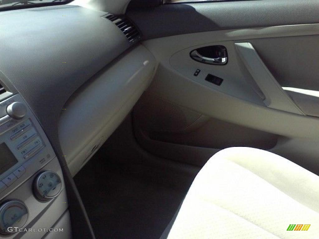 2008 Camry LE V6 - Magnetic Gray Metallic / Bisque photo #11