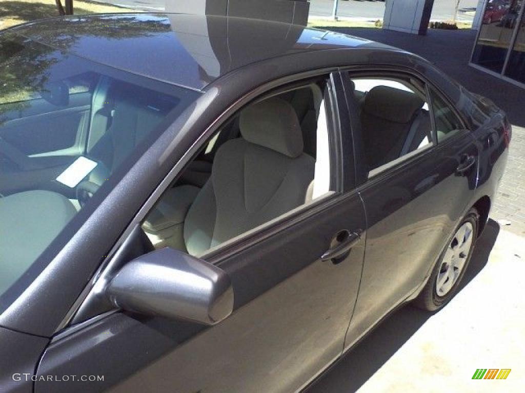 2008 Camry LE V6 - Magnetic Gray Metallic / Bisque photo #21