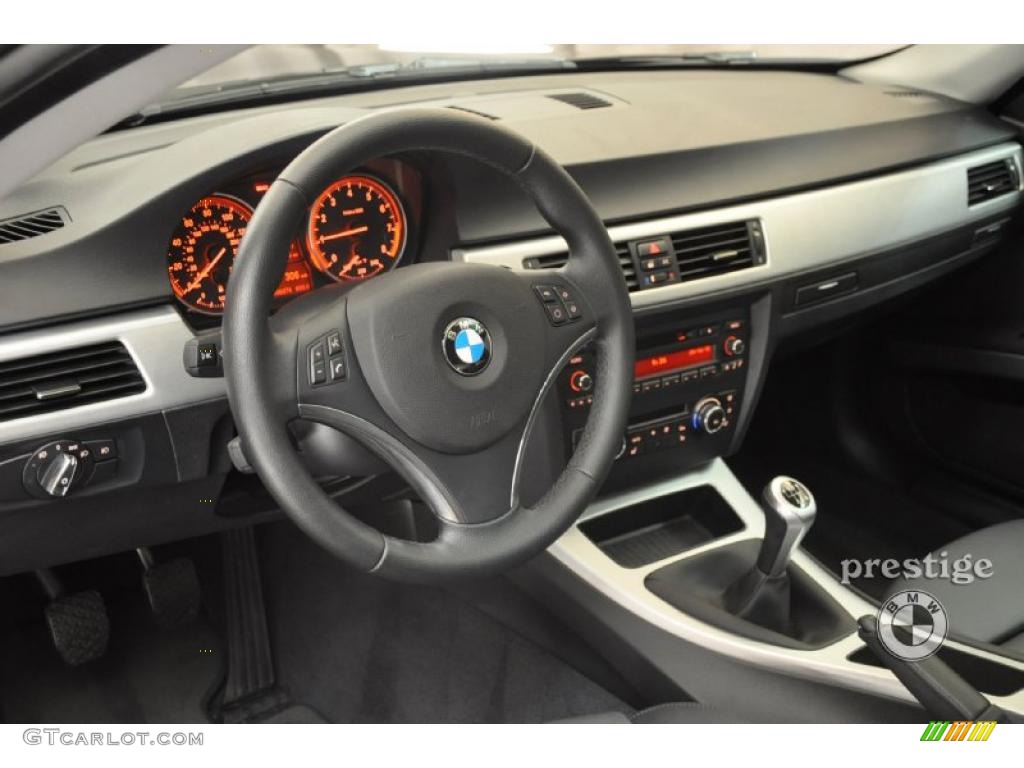 2010 3 Series 328i Coupe - Jet Black / Black photo #14