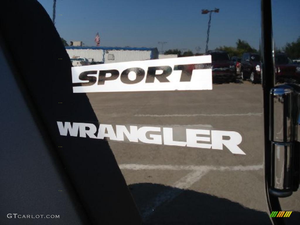 2011 Wrangler Sport S 4x4 - Black / Black photo #20