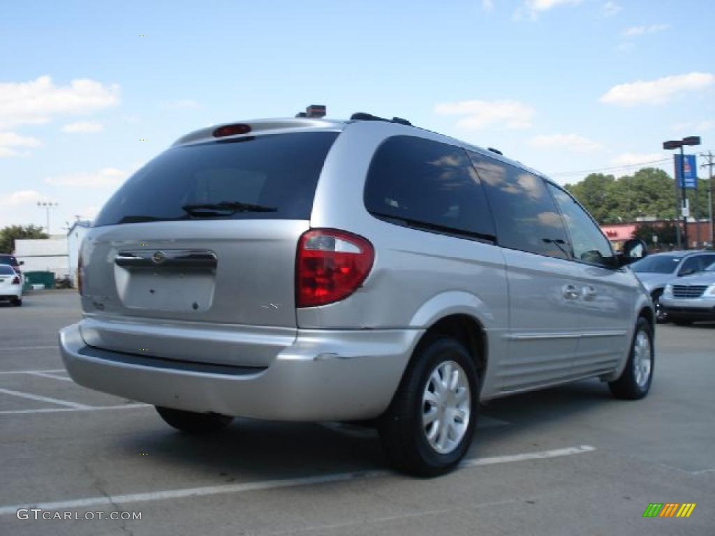 2003 Town & Country LXi - Bright Silver Metallic / Taupe photo #3