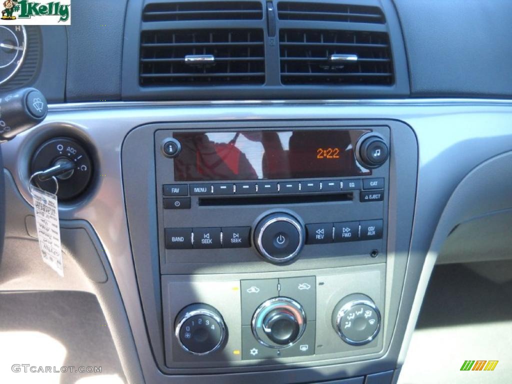 2007 Aura XE - Ocean Mist Metallic / Gray photo #17