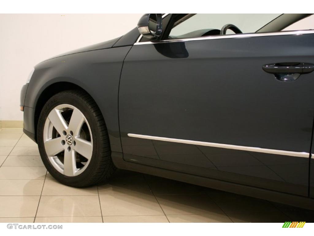 2008 Passat Komfort Sedan - Blue Graphite / Black photo #24