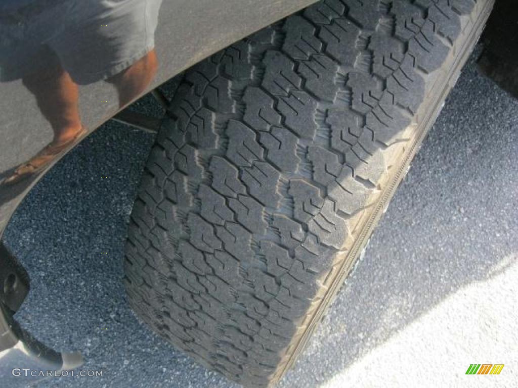 2004 Tahoe LT 4x4 - Dark Gray Metallic / Gray/Dark Charcoal photo #22