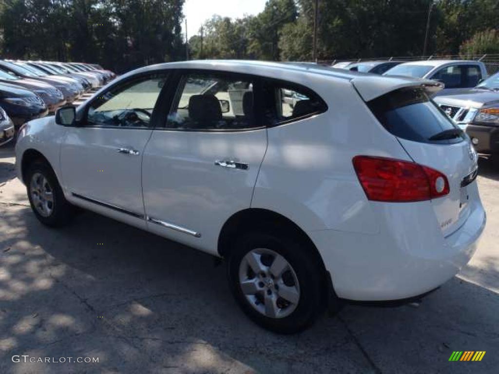 2011 Rogue S - Pearl White / Gray photo #3