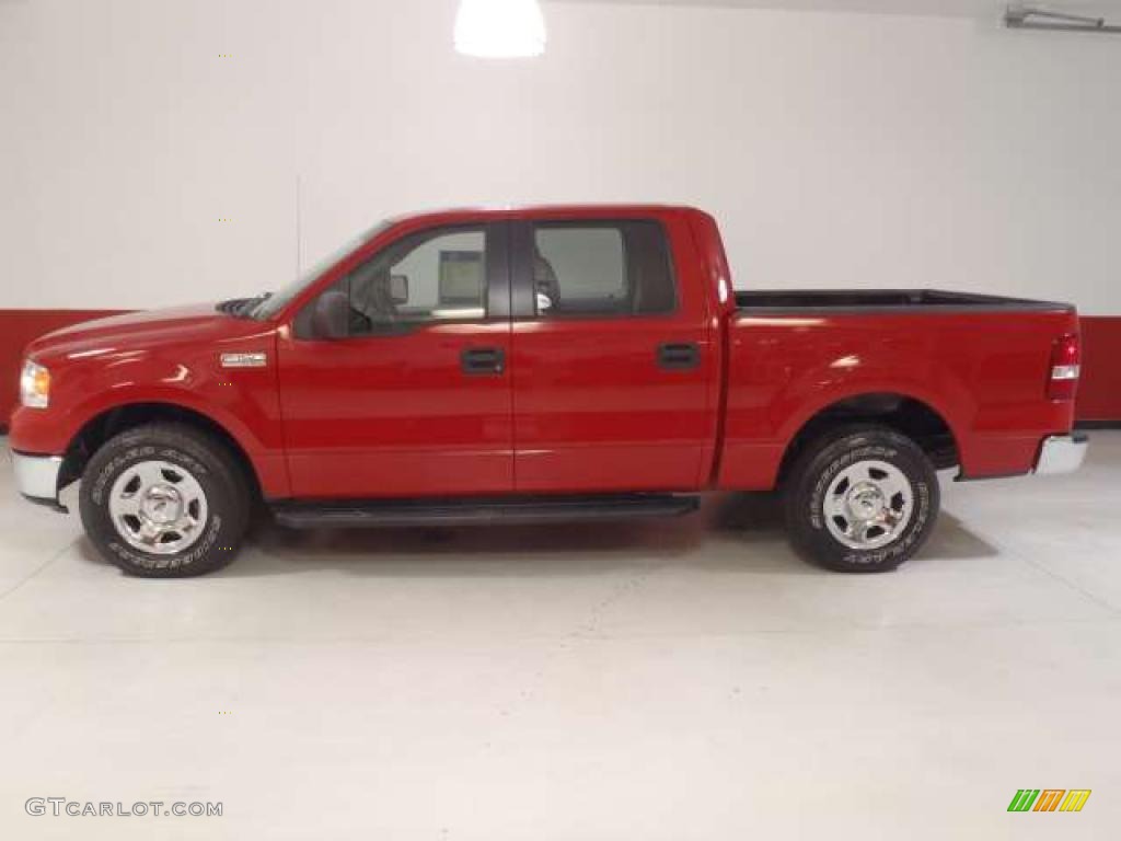 2005 F150 XLT SuperCrew - Bright Red / Medium Flint Grey photo #7
