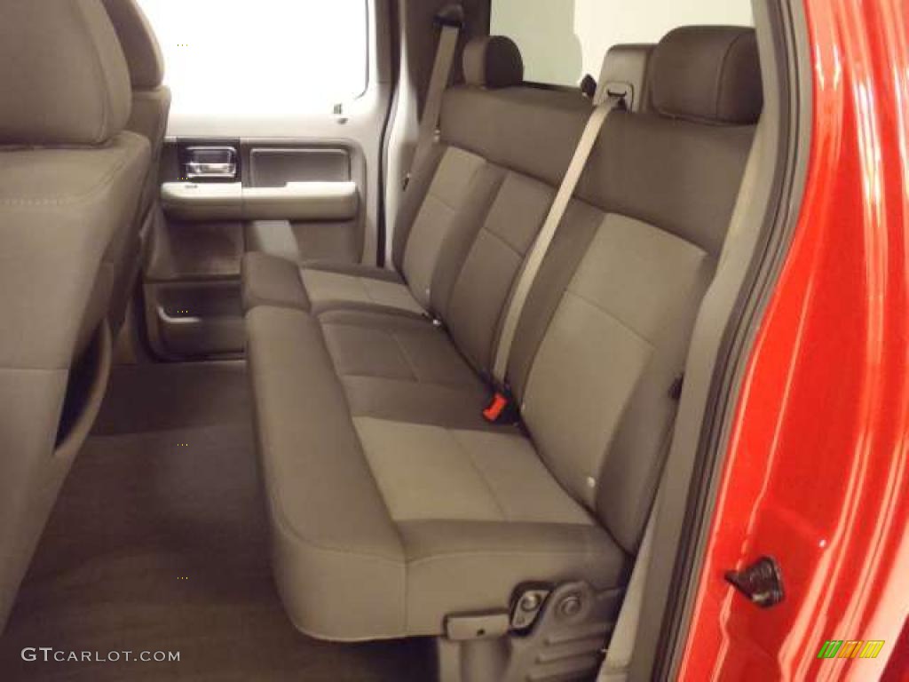 2005 F150 XLT SuperCrew - Bright Red / Medium Flint Grey photo #17