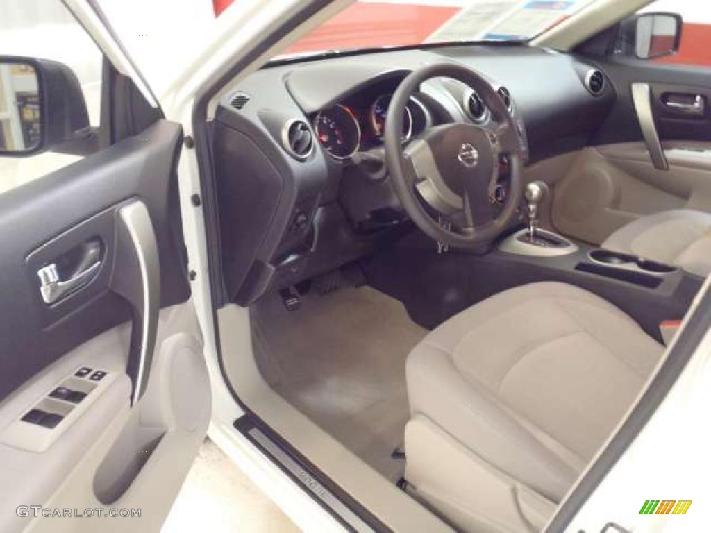 2010 Rogue S 360 Value Package - Phantom White / Gray photo #13