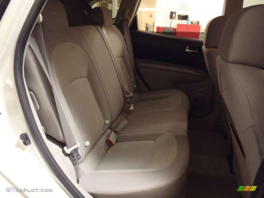 2010 Rogue S 360 Value Package - Phantom White / Gray photo #20