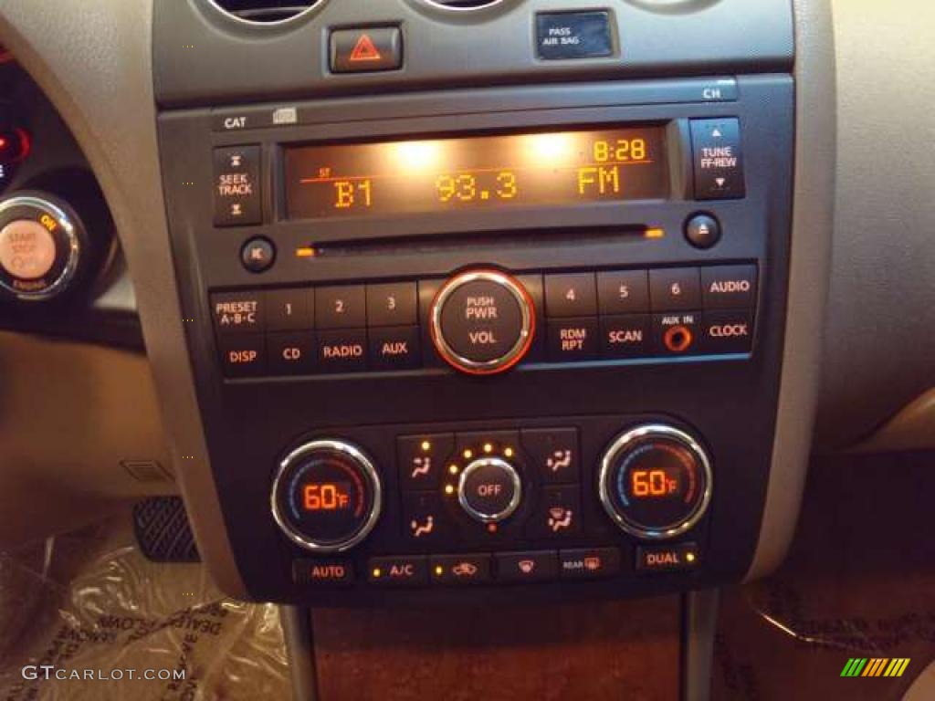 2007 Altima 2.5 SL - Super Black / Blond photo #15