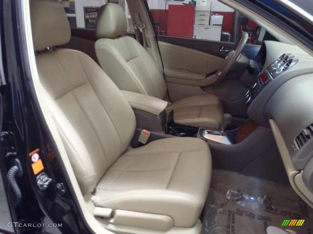 2007 Altima 2.5 SL - Super Black / Blond photo #20