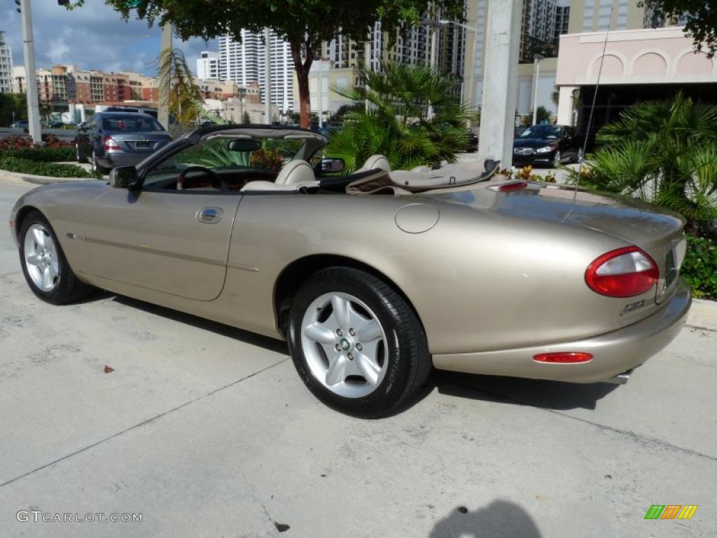 1998 XK XK8 Convertible - Topaz Metallic / Oatmeal photo #7