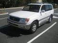 Natural White - Land Cruiser  Photo No. 1