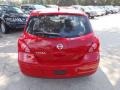 Red Alert - Versa 1.8 S Hatchback Photo No. 4
