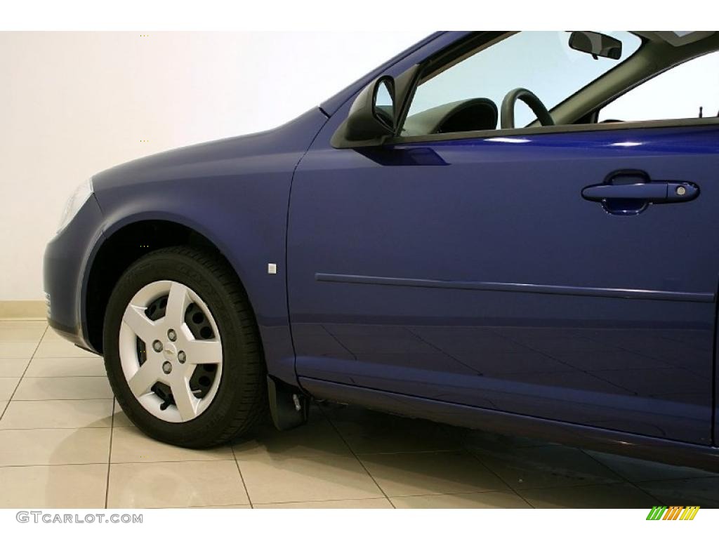 2007 Cobalt LS Sedan - Laser Blue Metallic / Gray photo #22