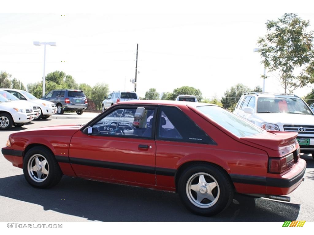1990 Mustang LX 5.0 Coupe - Bright Red / Black photo #4