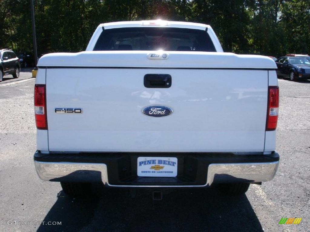 2006 F150 XLT SuperCrew 4x4 - Oxford White / Medium/Dark Flint photo #4