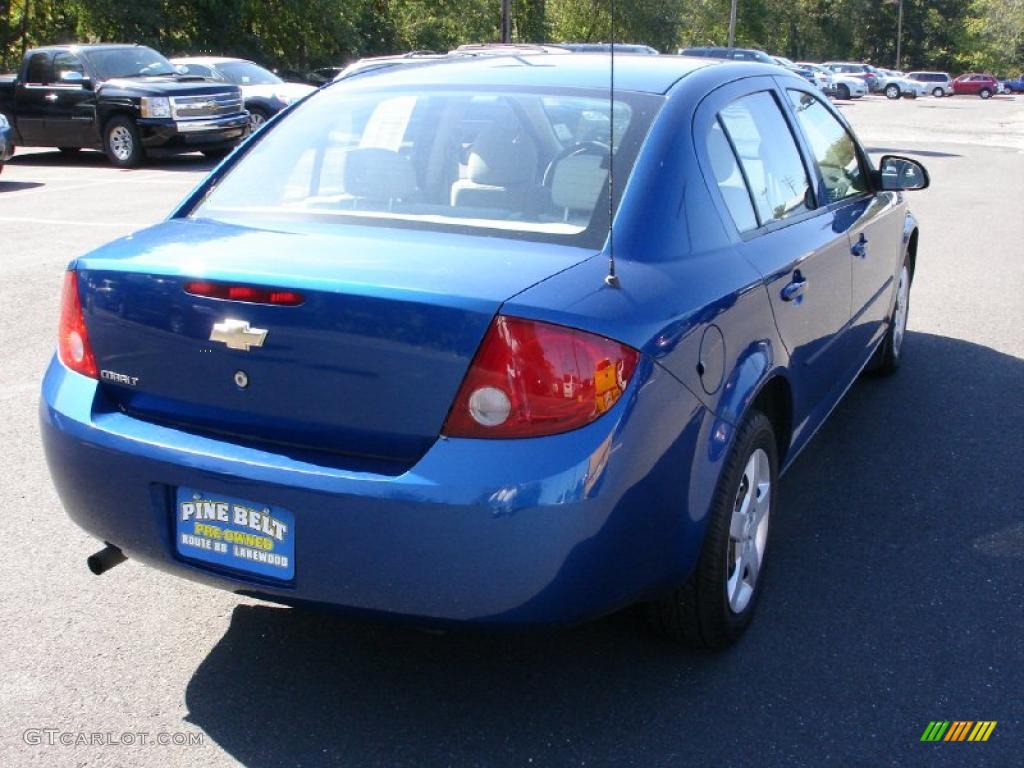 2005 Cobalt Sedan - Arrival Blue Metallic / Gray photo #4