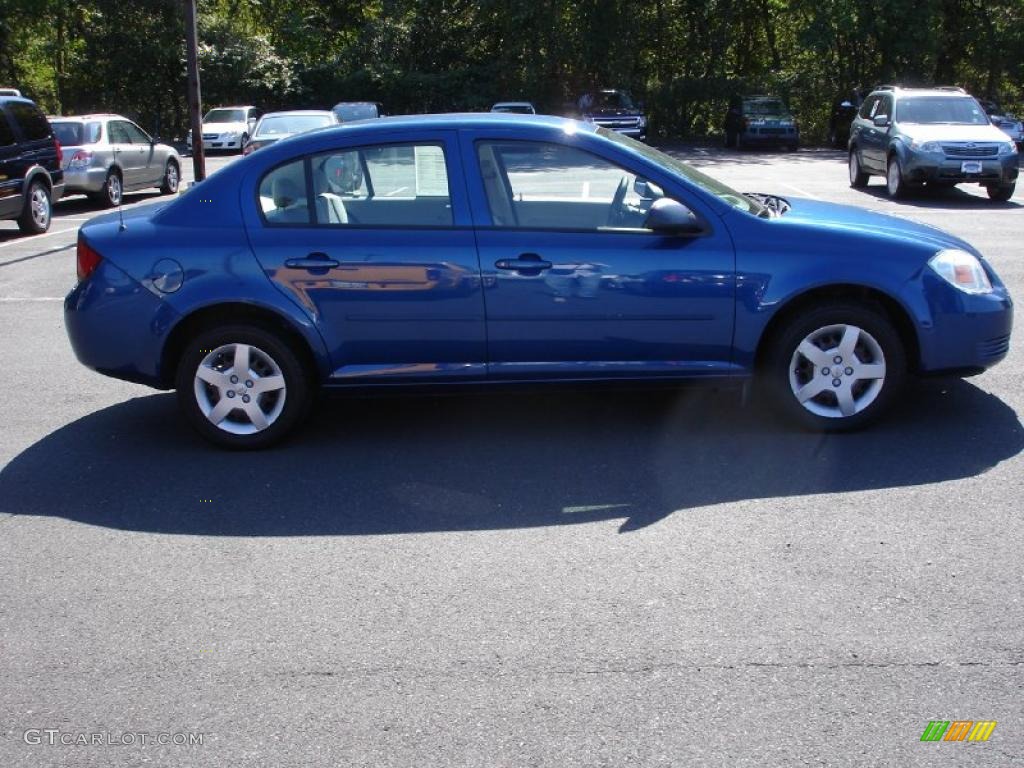 2005 Cobalt Sedan - Arrival Blue Metallic / Gray photo #7