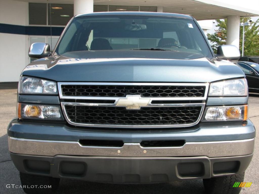 2007 Silverado 1500 Classic Z71 Extended Cab 4x4 - Blue Granite Metallic / Dark Charcoal photo #2