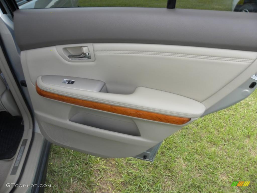 2005 RX 330 - Bamboo Pearl / Ivory photo #13