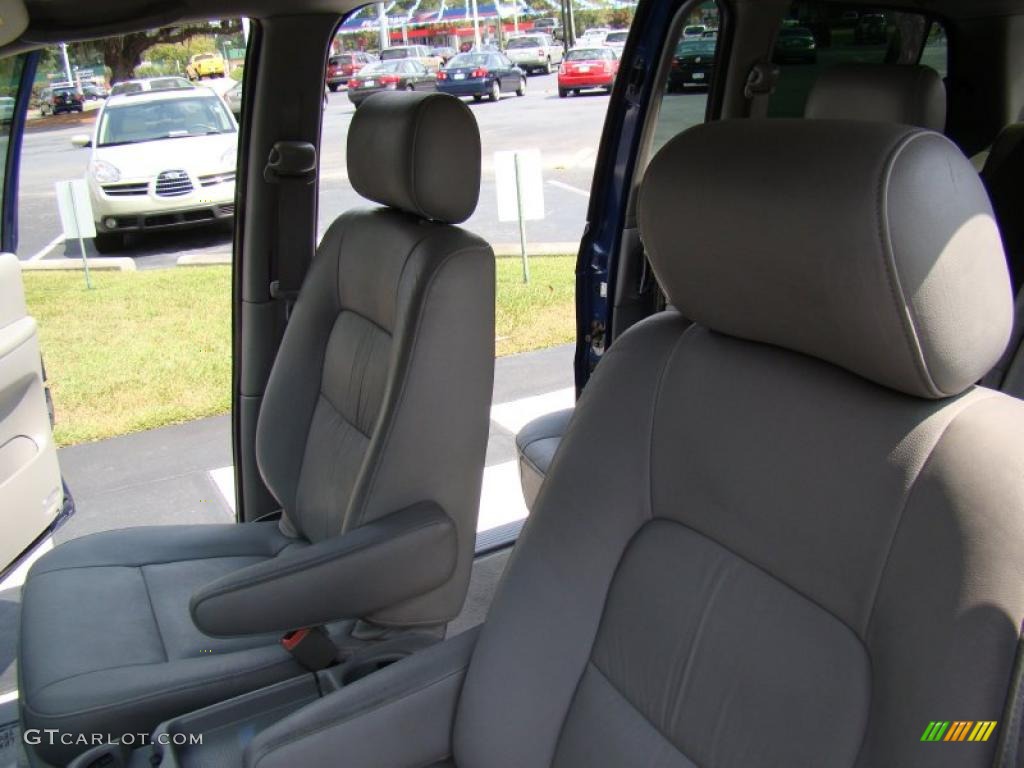 2004 Sedona EX - Imperial Blue / Gray photo #12