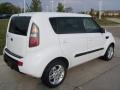 2011 Clear White Kia Soul +  photo #6