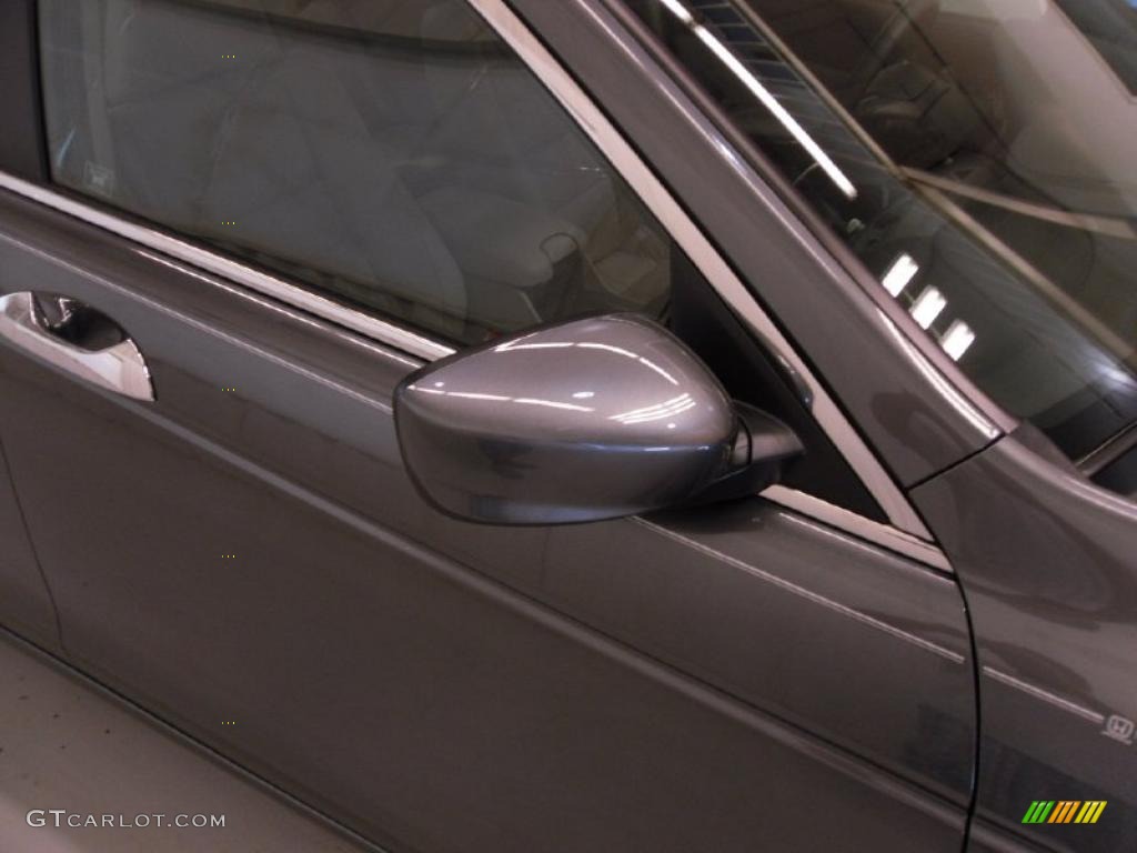 2011 Accord EX-L V6 Sedan - Polished Metal Metallic / Gray photo #29