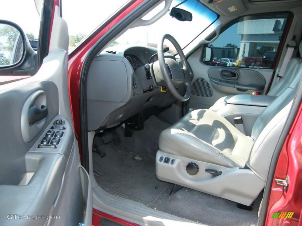 2002 F150 Lariat SuperCrew - Toreador Red Metallic / Medium Graphite photo #13